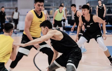 乐鱼体育网站入口-鼓手尖刀已就位！北京男篮期待第二阶段奏出更强音